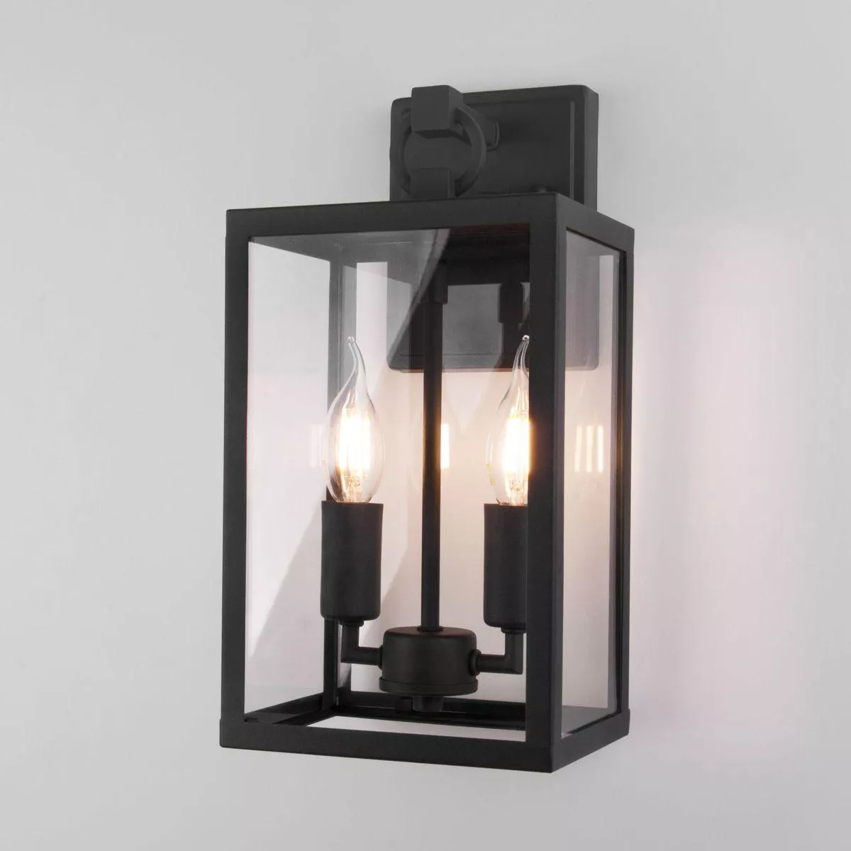 

Уличный настенный светильник Elektrostandard Candle 35150/D черный a058260