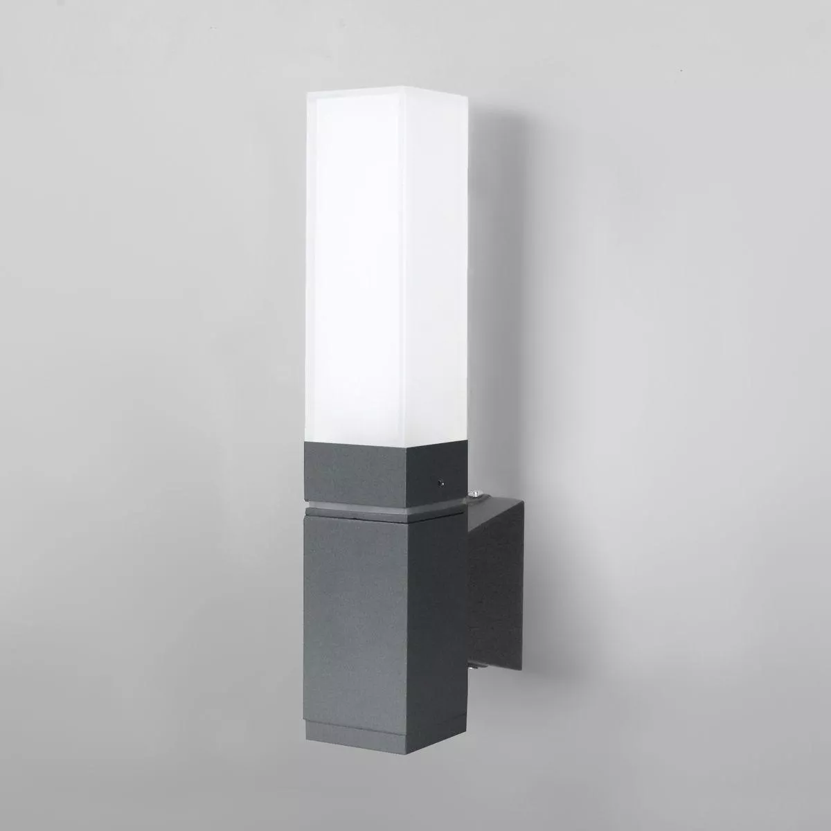 

Уличный настенный светодиодный светильник Elektrostandard 1534 Techno Led серый a052857