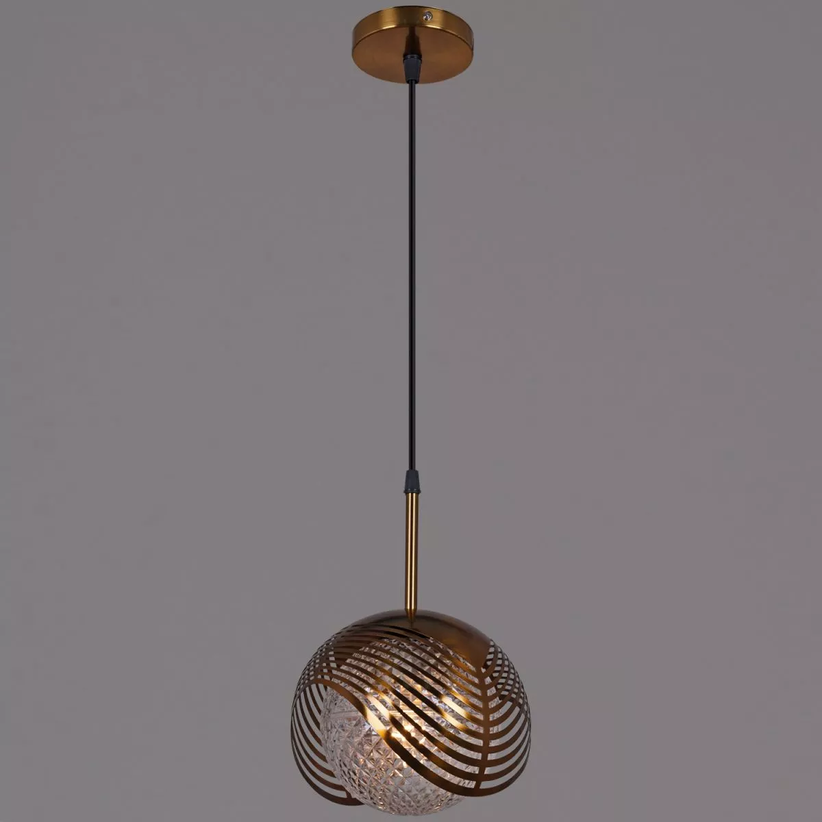 

Подвесной светильник Reluce 05912-0.9-01 GB