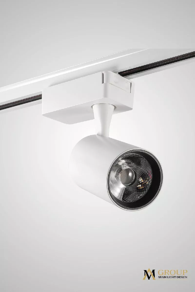 

Трековый однофазный светильник AM Group AM227-10W BK 3000K