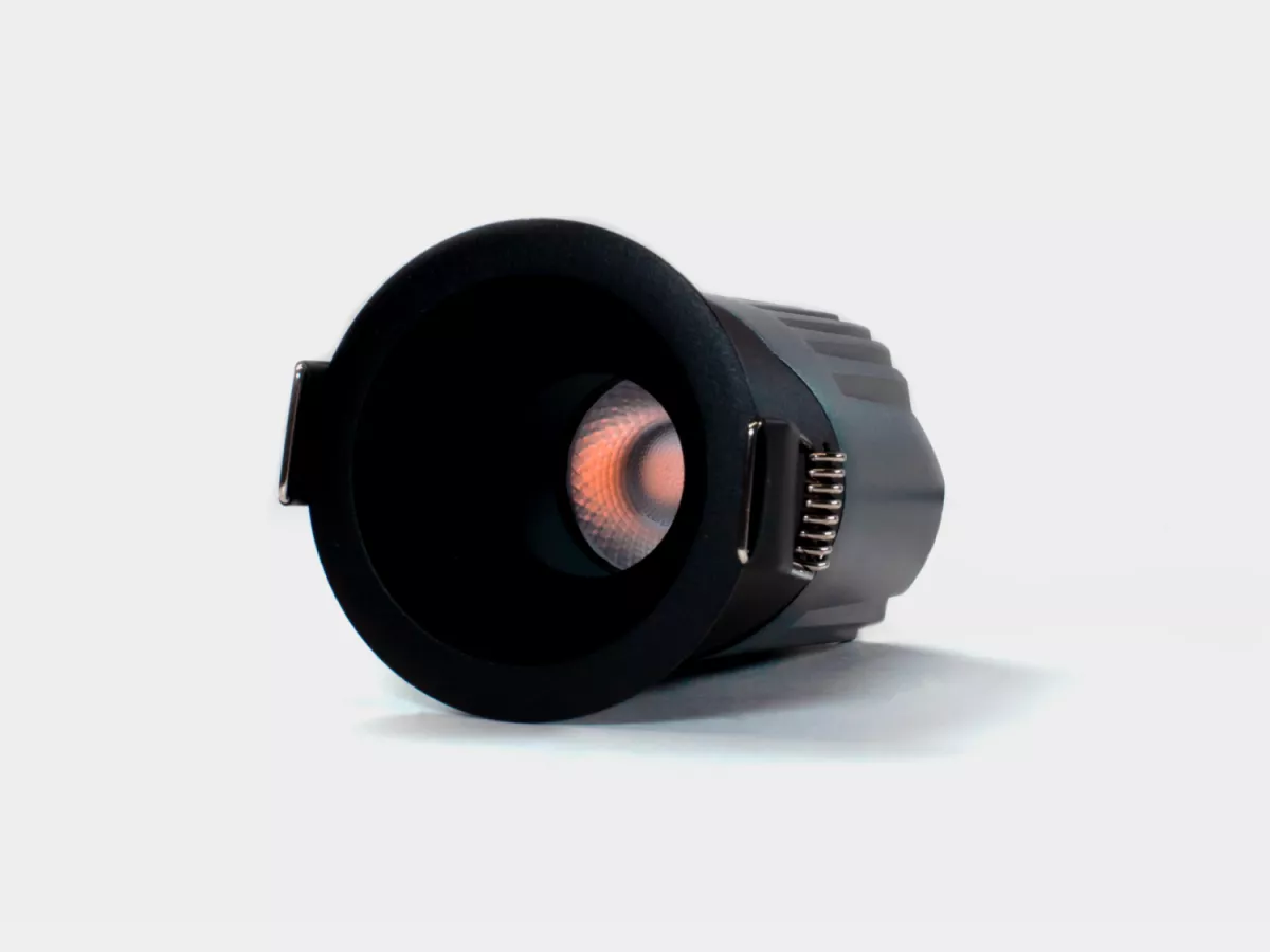 

Встраиваемый светильник SWG RC-D52-7-BL-WW65 00-00038543