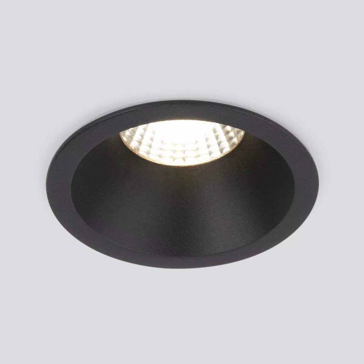 

Встраиваемый светодиодный светильник Elektrostandard Lin 15266/LED 7W 3000K BK черный a063926