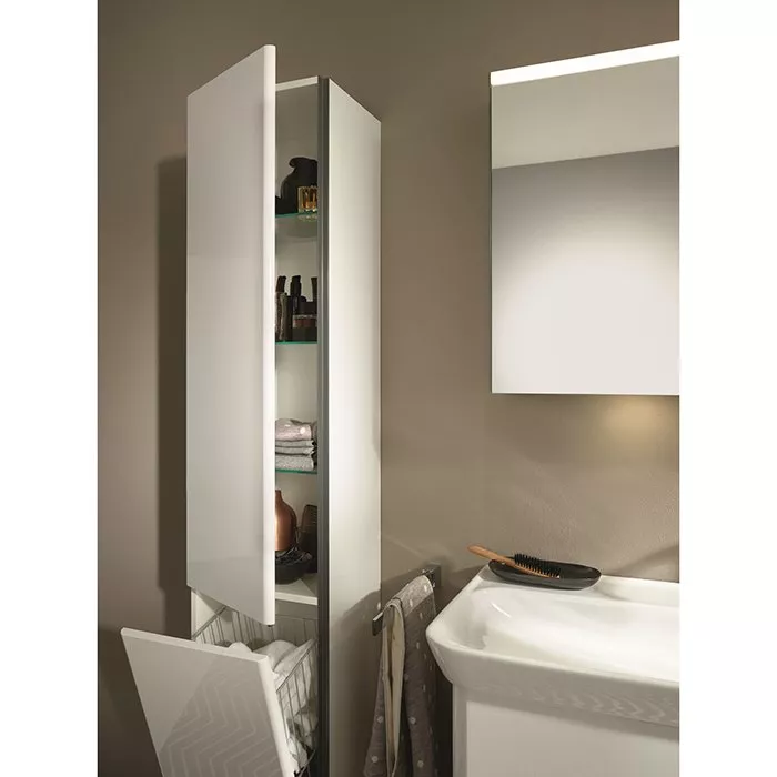 Burgbad Iveo Пенал 1760х320х350 мм.1 дверь,петли слева, 1 ящик для белья, 3 полки стекл, 1 полка несъемная,цвет F2833 белый высокогл.ручка G0161