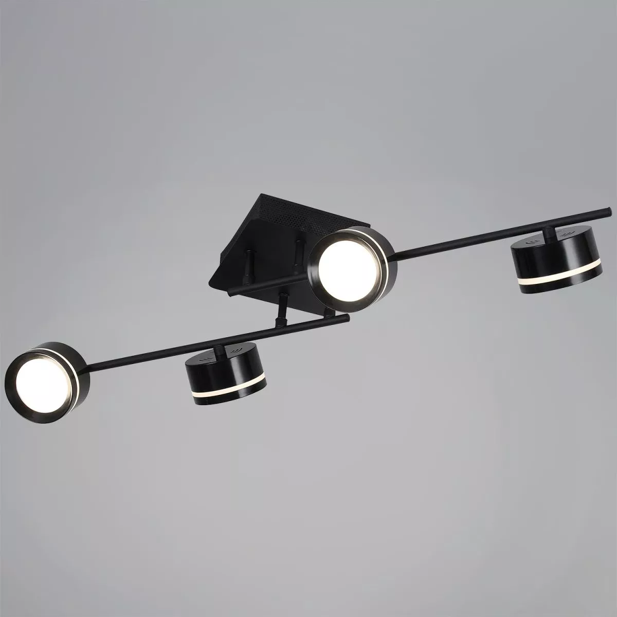 

Потолочная люстра Reluce 10590-0.3-04 Black