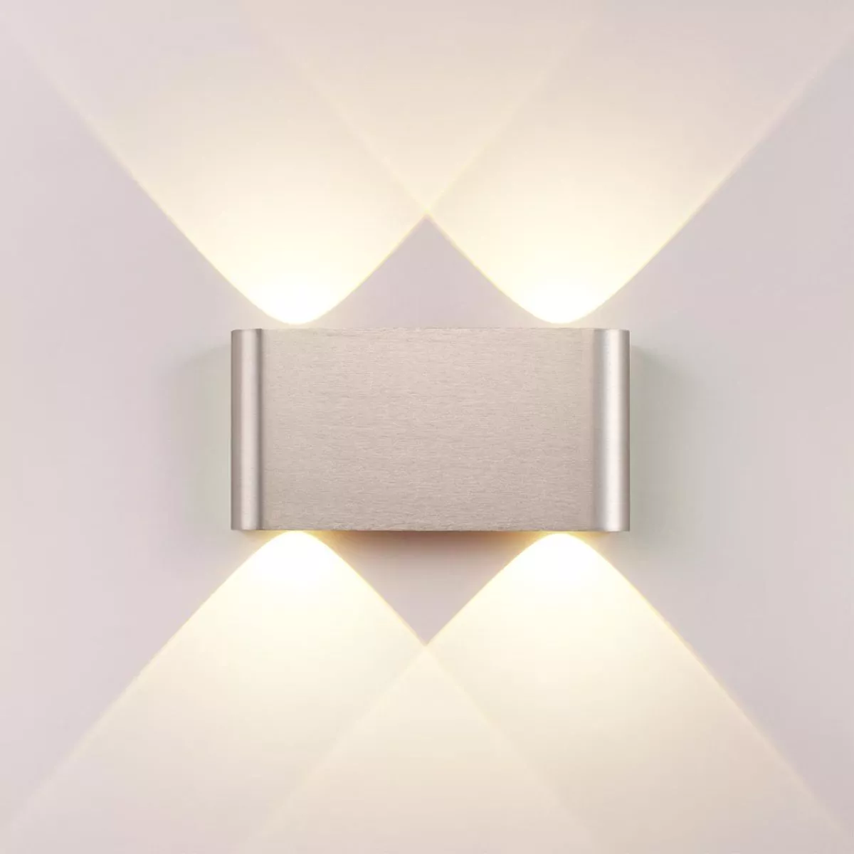 

Настенный светильник Odeon Light Hightech Magnum 7106/4WL